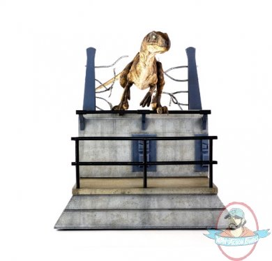 2020_07_07_10_18_15_https_www.sideshow.com_storage_product_images_906665_breakout_raptor_jurassic_.jpg