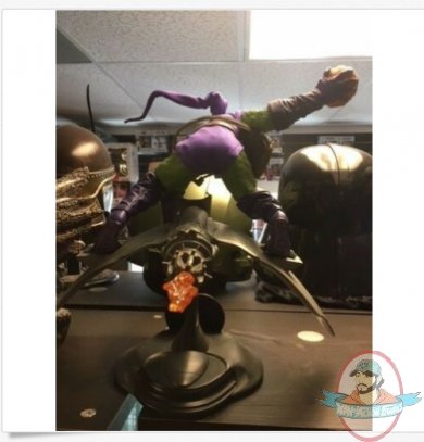 2020_11_24_18_14_49_sideshow_collectibles_green_goblin_premium_format_statue_used_jc_ebay_intern.jpg
