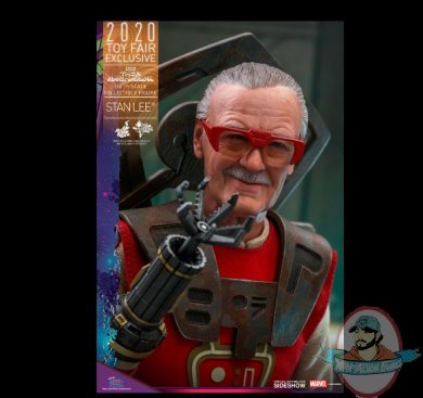 2020_11_26_10_31_58_stan_lee_sixth_scale_figure_sideshow_collectibles_internet_explorer.jpg