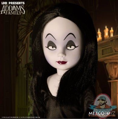 2020_12_17_21_14_15_ldd_presents_the_addams_family_gomez_morticia_mezco_toyz_internet_explore.jpg