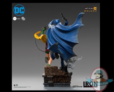 2021_03_19_19_45_34_batman_robin_deluxe_statue_by_ivan_reis_from_iron_studios_sideshow_collectib.jpg