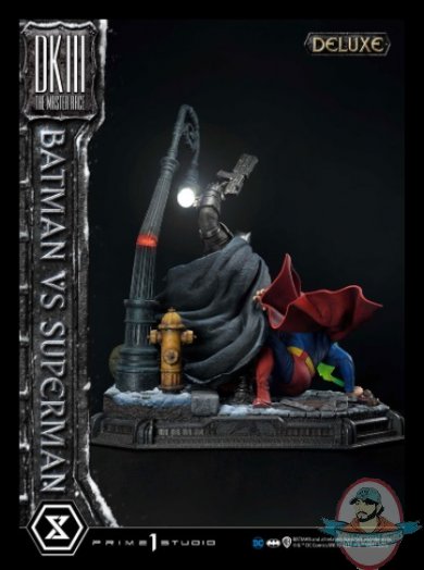 2021_05_24_10_29_35_batman_versus_superman_deluxe_version_statue_by_prime_1_studio_sideshow_coll.jpg