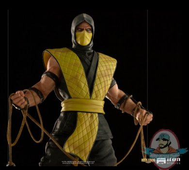 2021_06_09_12_05_45_scorpion_1_10_art_scale_statue_from_iron_studios_sideshow_collectibles.jpg