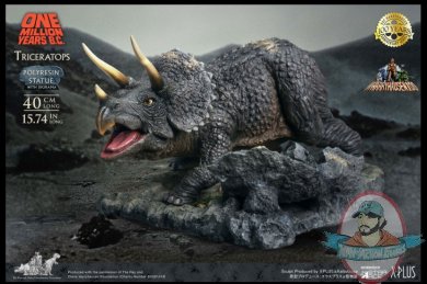 2021_07_28_15_57_40_triceratops_polyresin_version_statue_by_star_ace_toys_sideshow_collectibles.jpg