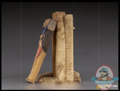 2021_08_10_21_19_24_the_mummy_1_10_art_scale_statue_by_iron_studios_sideshow_collectibles.jpg