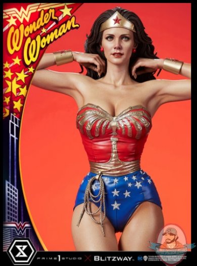 2021_09_05_12_58_42_wonder_woman_statue_by_prime_1_studio_x_blitzway_sideshow_collectibles.jpg