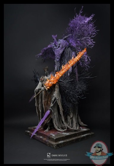 2021_09_07_01_11_52_pontiff_sulyvahn_deluxe_statue_by_purearts_sideshow_collectibles.jpg