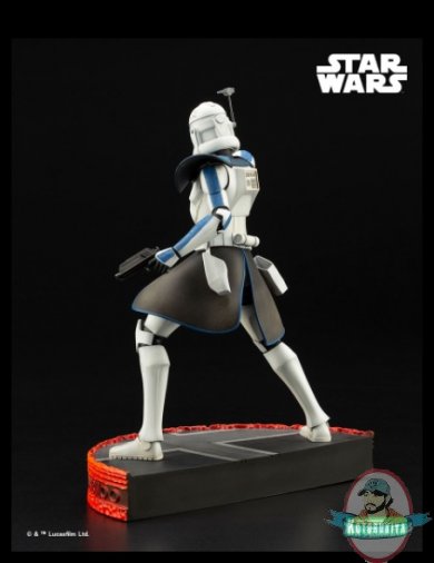 2021_09_07_01_26_05_captain_rex_statue_by_kotobukiya_sideshow_collectibles.jpg