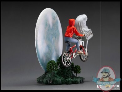 2021_09_07_09_22_17_e.t._elliot_art_scale_statue_by_iron_studios_sideshow_collectibles.jpg