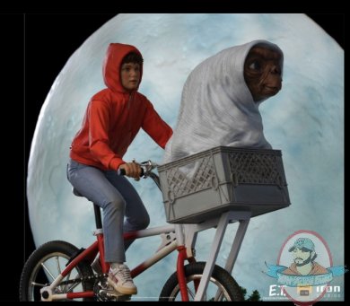 2021_09_07_09_22_29_e.t._elliot_art_scale_statue_by_iron_studios_sideshow_collectibles.jpg