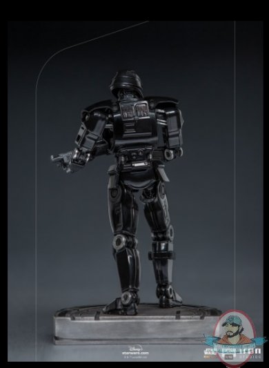 2021_09_09_21_14_43_star_wars_dark_trooper_1_10_scale_statue_by_iron_studios_sideshow_collectibles.jpg