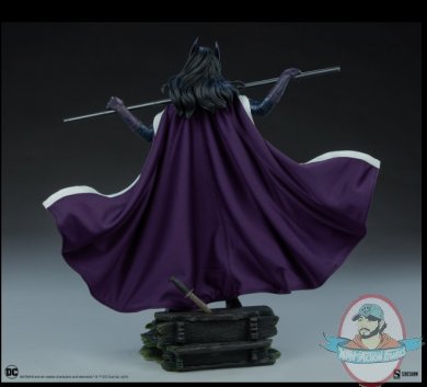 2021_10_06_08_24_54_huntress_premium_format_figure_sideshow_collectibles.jpg
