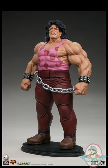 2021_10_19_21_21_32_hugo_1_4_statue_by_pcs_sideshow_collectibles.jpg