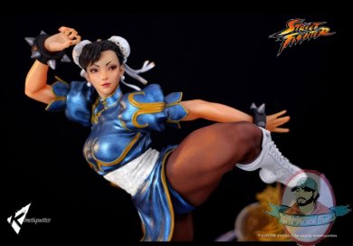 2021_10_26_09_12_17_chun_li_the_strongest_woman_in_the_world_diorama_by_kinetiquettes_sideshow_col.jpg