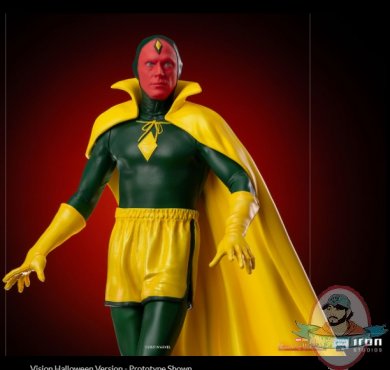 2021_10_26_09_55_46_vision_halloween_version_art_scale_1_10_statue_by_iron_studios_sideshow_collec.jpg