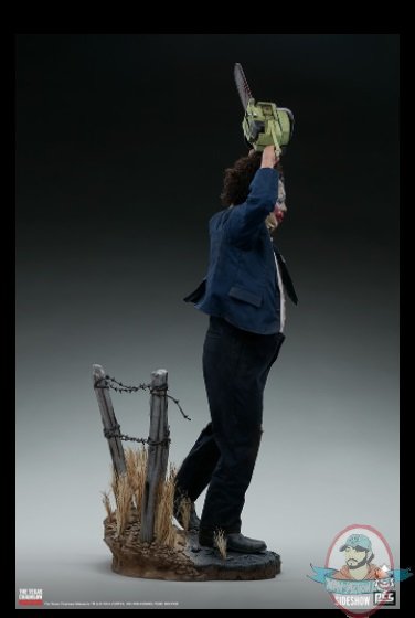 2021_10_26_16_53_42_leatherface_pretty_woman_mask_1_3_statue_by_pcs_sideshow_collectibles.jpg