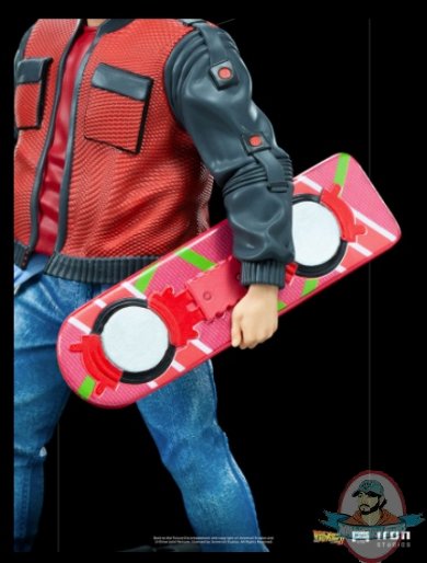 2021_10_26_17_33_01_marty_mcfly_1_10_art_scale_statue_by_iron_studios_sideshow_collectibles.jpg