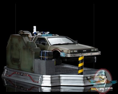 2021_10_26_17_56_08_delorean_set_regular_version_1_10_art_scale_statue_by_iron_studios_sideshow_co.jpg