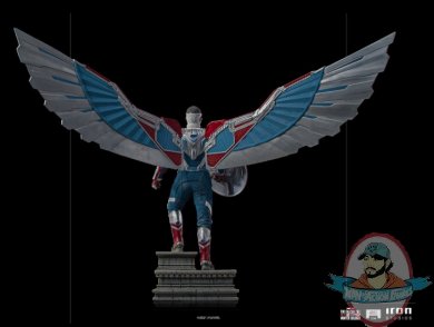 2021_10_29_13_57_30_captain_america_sam_wilson_open_wings_version_1_4_legacy_replica_series_statue_b.jpg