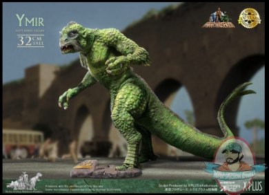2021_11_10_20_29_43_ymir_statue_by_star_ace_toys_sideshow_collectibles.jpg