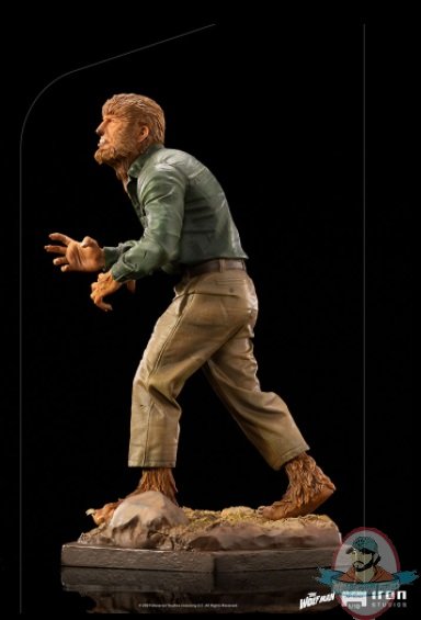 2021_11_11_15_58_42_wolf_man_1_10_art_scale_statue_by_iron_studios_sideshow_collectibles.jpg