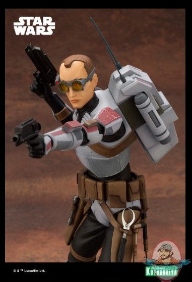 2021_12_17_11_01_34_tech_statue_by_kotobukiya_sideshow_collectibles.jpg