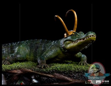 2021_12_21_10_04_24_alligator_loki_1_10_art_scale_statue_by_iron_studios_sideshow_collectibles.jpg