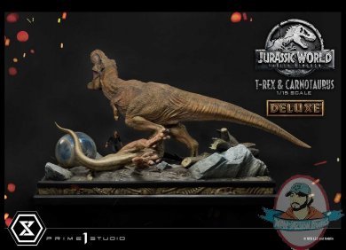 2022_01_06_10_57_43_tyrannosaurus_rex_carnotaurus..._statue_prime_1_studio.jpg