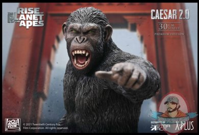 2022_01_06_11_37_12_caesar_2.0_statue_by_star_ace_toys_sideshow_collectibles.jpg
