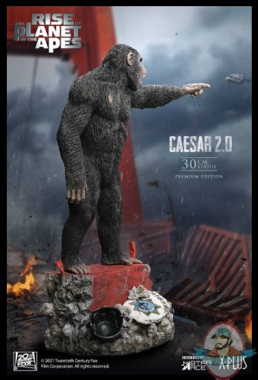 2022_01_06_12_00_39_caesar_2.0_deluxe_version_statue_by_star_ace_toys_sideshow_collectibles.jpg