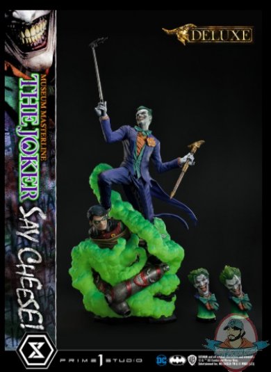 2022_01_07_12_02_41_the_joker_say_cheese_statue_by_prime_1_studio_sideshow_collectibles.jpg