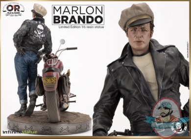2022_01_25_12_57_12_marlon_brando_with_bike_statue_by_infinite_statue_sideshow_collectibles.jpg