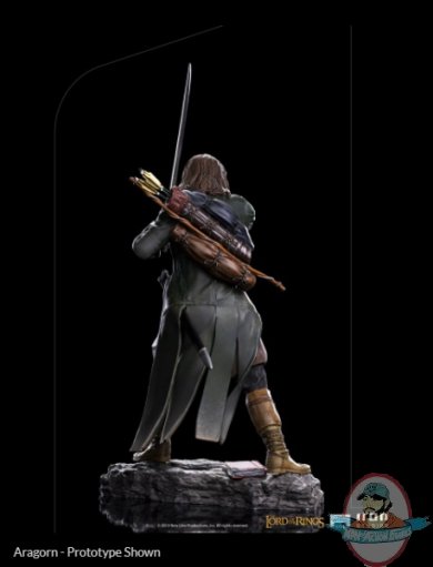 2022_02_10_14_05_26_aragorn_1_10_scale_statue_by_iron_studios_sideshow_collectibles.jpg