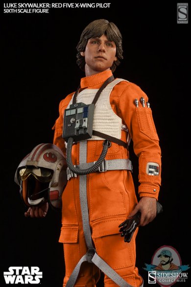 21321-luke-skywalker-red-five-x-wing-pilot-001.jpg