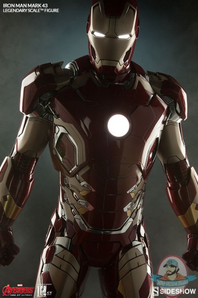 avengers-2-iron-man-mark-43-legendary-scale-400267-02.jpg