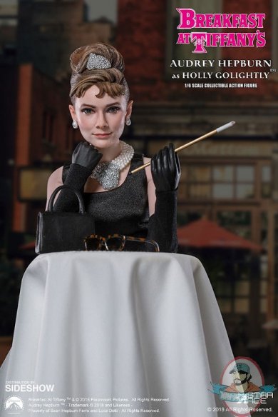 breakfast-at-tiffanys-aubrey-hepburn-2-special-edition-sixth-cale-figure-star-ace-904219-07.jpg