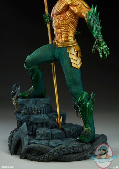 dc-comics-aquaman-premium-format-figure-sideshow-300709-31.jpg