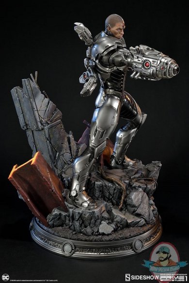 dc-comics-cyborg-statue-prime1-studio-sideshow-200513-04.jpg