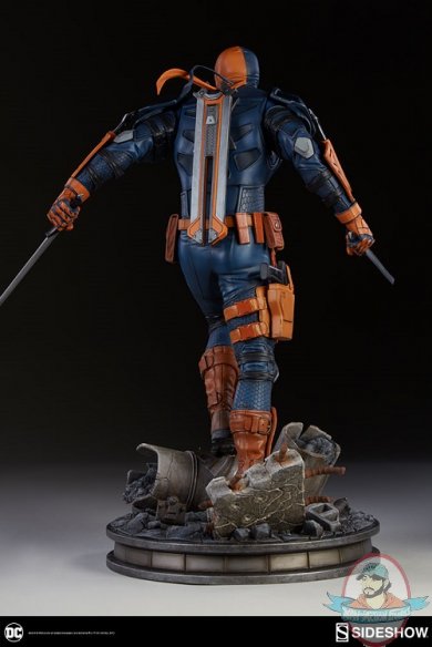 dc-comics-deathstroke-premium-format-300478-11.jpg