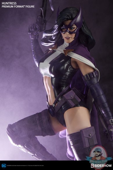 dc-comics-huntress-premium-format-300288-20.jpg