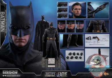 dc-comics-justice-league-batman-sixth-scale-figure-hot-toys-903308-07.jpg