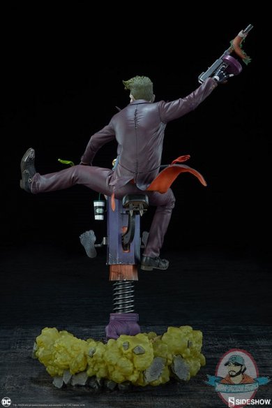 dc-comics-the-joker-premium-format-figure-sideshow-300473-09.jpg