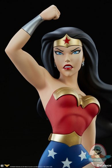 dc-comics-wonder-woman-animated_series-collection-statue-sideshow-200544-12.jpg