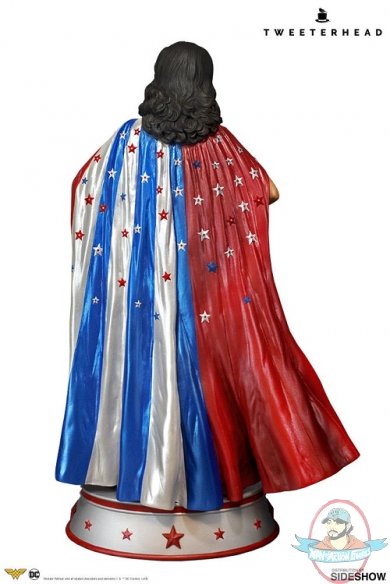 dc-comics-wonder-woman-cape-variant-maquette-tweeterhead-904273-03.jpg