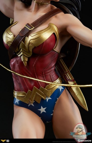 dc-comics-wonder-woman-premium-format-figure-sideshow-300664-16.jpg