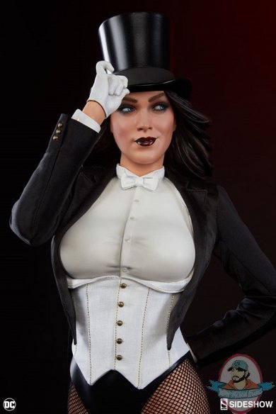 dc-comics-zatanna-premium-format-300262-10.jpg