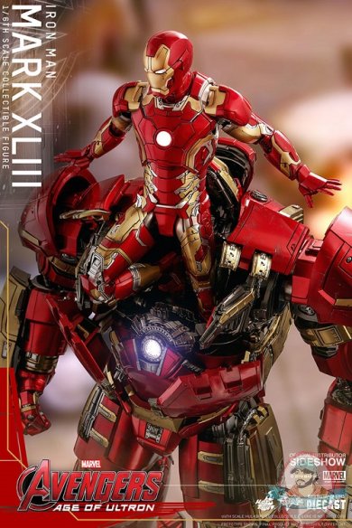 marvel-avengers-age-of-ultron-iron-man-xliii-sixth-scale-figure-hot-toys-904123-03.jpg