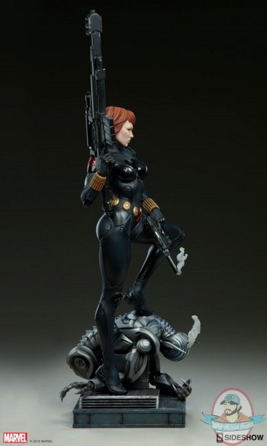 marvel-black-widow-premium-format-figure-sideshow-300484-07.jpg