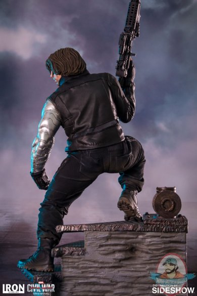 marvel-captain-america-civil-war-winter-soldier-statue-iron-studios-902841-04.jpg