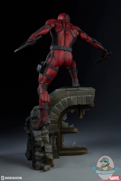 marvel-daredevil-premium-format-figure-sideshow-300539-08.jpg